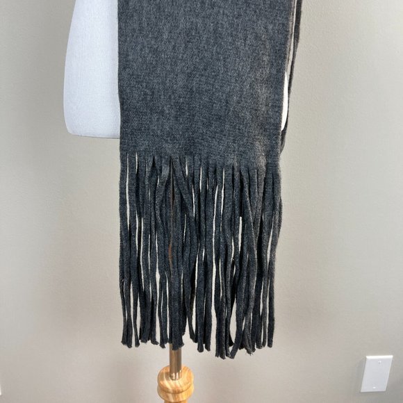 Lucky Brand Heather Dark Grey Brushed Knit Fringe Long Scarf Soft Wrap New NWT - Picture 4 of 12